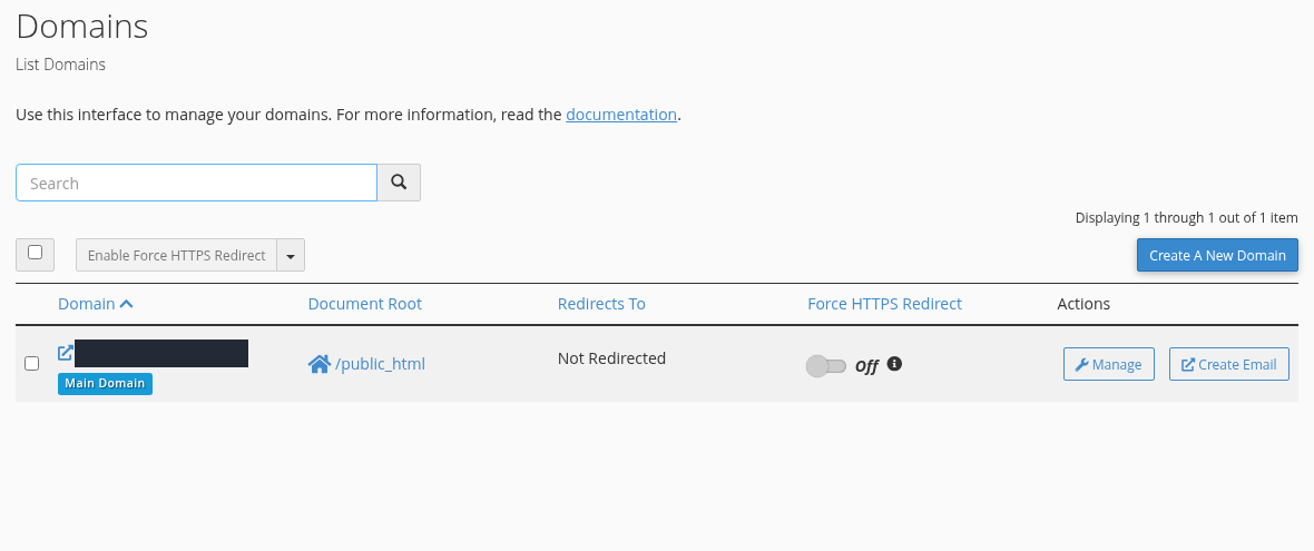cPanel Domains tablosunda alan adı gizlenmiş satırın Document Root sütununda /public_html bağlantısı.