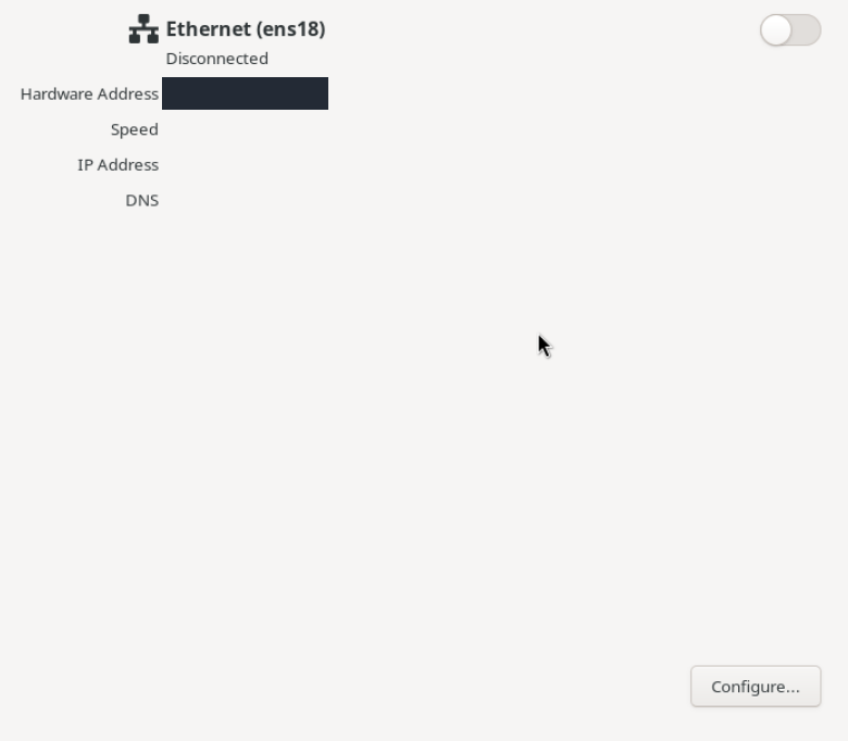 CentOS ağ ekranında Ethernet ens18, Disconnected durumu, kapalı ağ anahtarı ve Configure düğmesi; MAC adresi gizlenmiş.