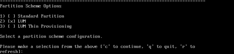 LVM bölümleme düzenini seçin; gerçek CentOS Stream kurulum ekranı.