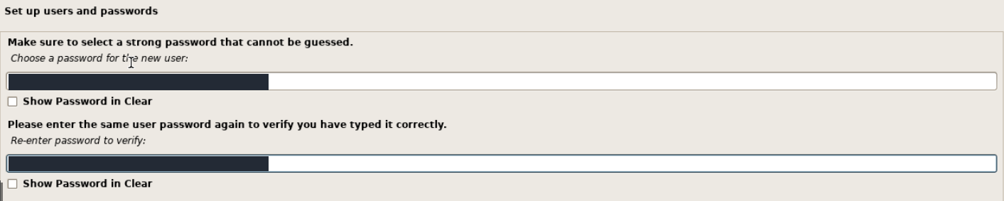 Debian grafik kurulumunda yeni kullanıcının parola ve tekrar alanları doldurulmuş ve kalıcı olarak maskelenmiş; parolayı açık gösterme kutuları işaretli değil.